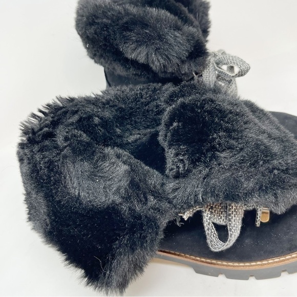 WHITE MOUNTAIN Women’s Black GLAMOROUS ANKLE BOOTIE Lug Sole Shearling Fur Sz 11 - Picture 6 of 12